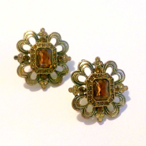Vintage Avon Ornate Gold Tone Cognac Rhinestone Earrings - Picture 1 of 3